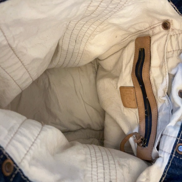 Hyena indigo tie-dye (shibori) pattern on canvas leather strap closure - Picture 10 of 16